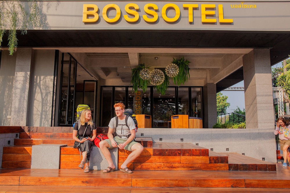Bossotel Chiang Mai SHA Plus