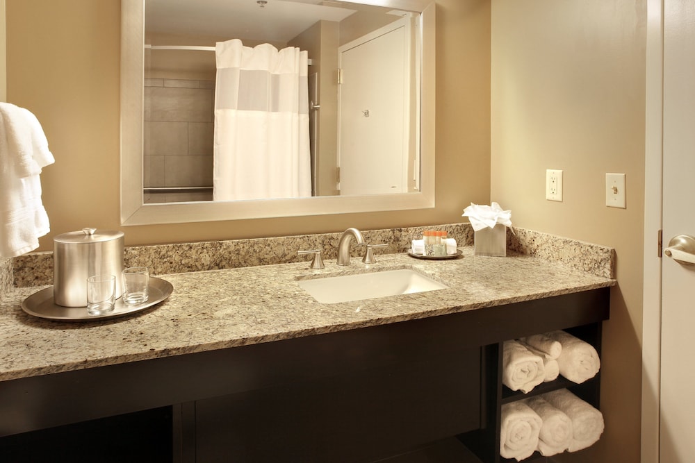 Isle Casino Hotel Bettendorf - photo 31