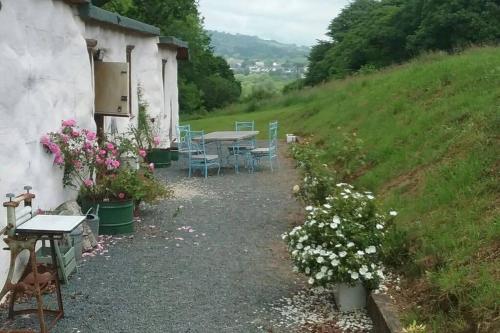 Stables 1 or 2 bedroom Eco earth house edge of Dartmoor — 4-Star Luxury Hotel in South Brent, United Kingdom