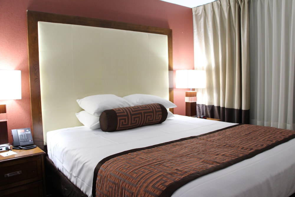 Westbridge Inn & Suites - photo 29