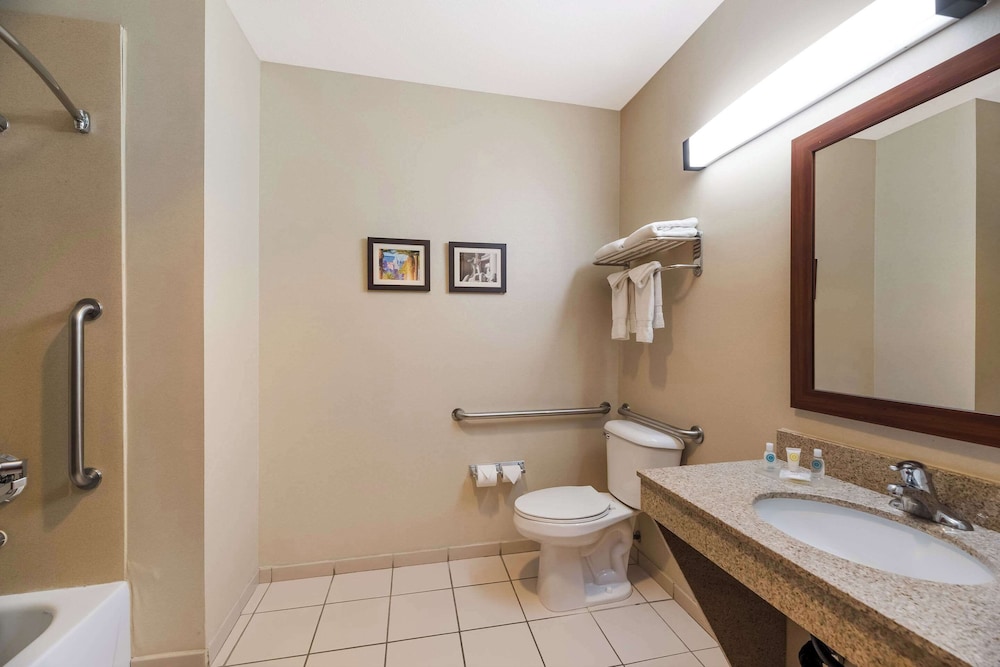 Comfort Inn & Suites Las Vegas Nellis - photo 20