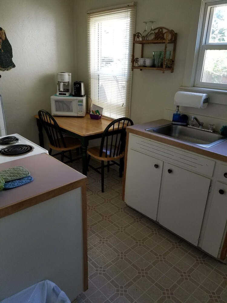The Manor Motel - photo 38