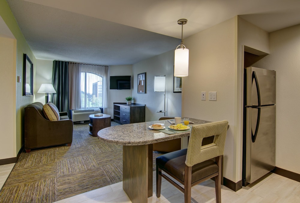 Candlewood Suites Richmond West Broad by IHG - photo 24