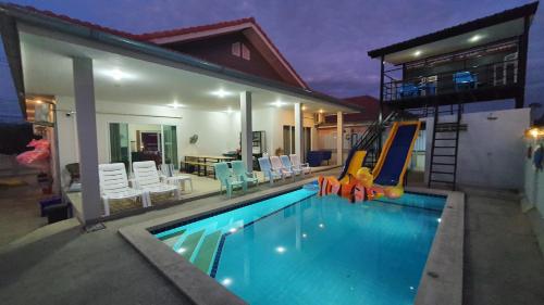 Family Pool Villa Chaam — 4-Star Luxury Hotel in Cha-Am, Thailand