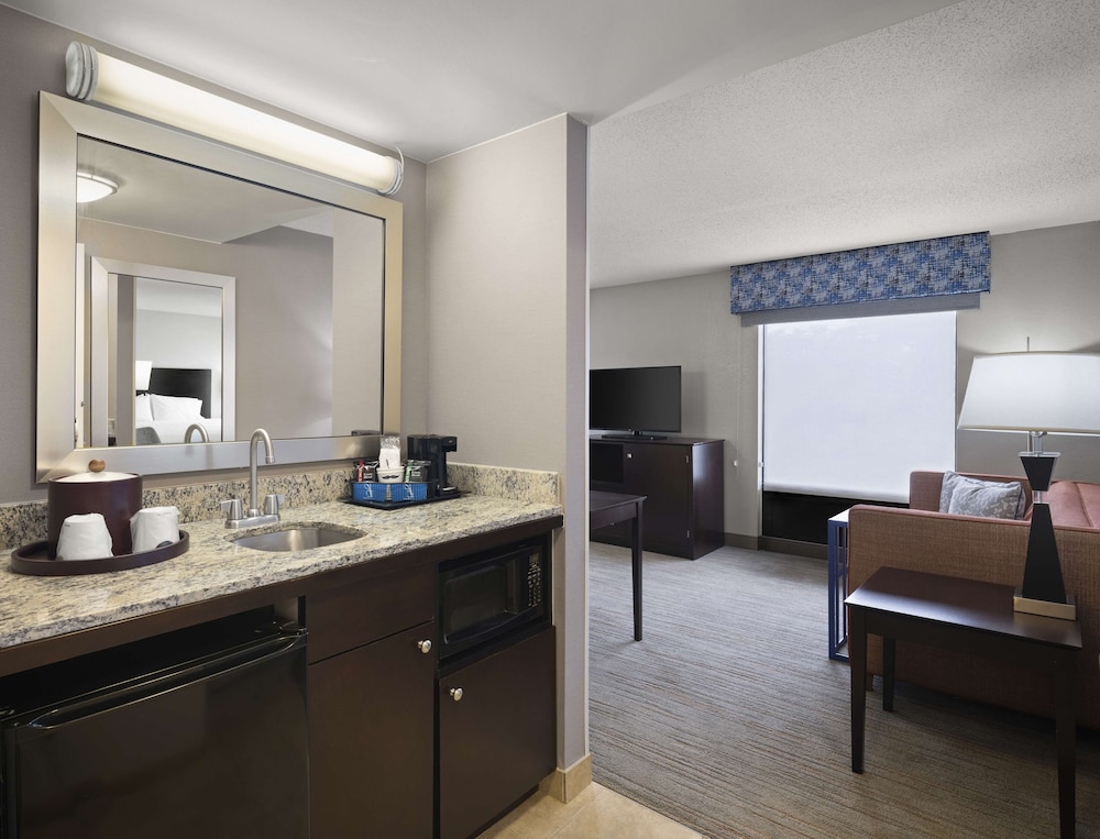 Hampton Inn & Suites Arundel Mills Baltimore - photo 22