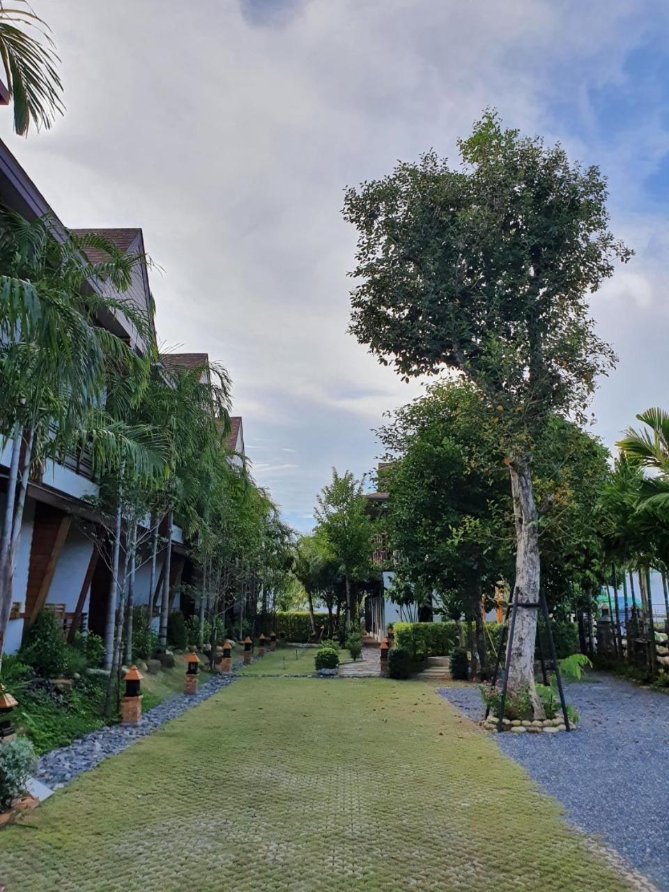 Merry SPA & Resort in Trang, Thailand