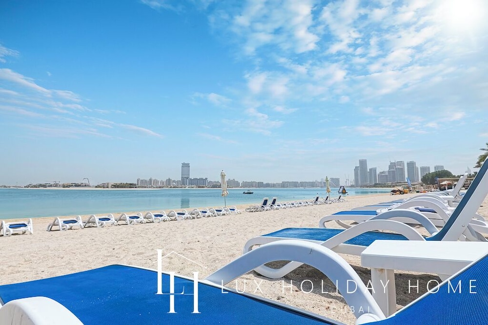 LUX The Grandeur Palm Garden View Suite — 5-Star Luxury Hotel in Dubai, United Arab Emirates