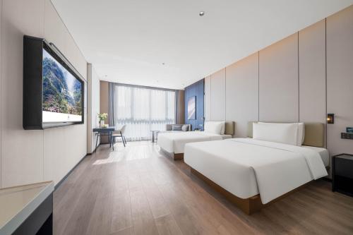 Atour Hotel Chongqing Wanzhou Wanda Beibin Avenue — 4-Star Luxury Hotel in Chongqing, People's Republic of China