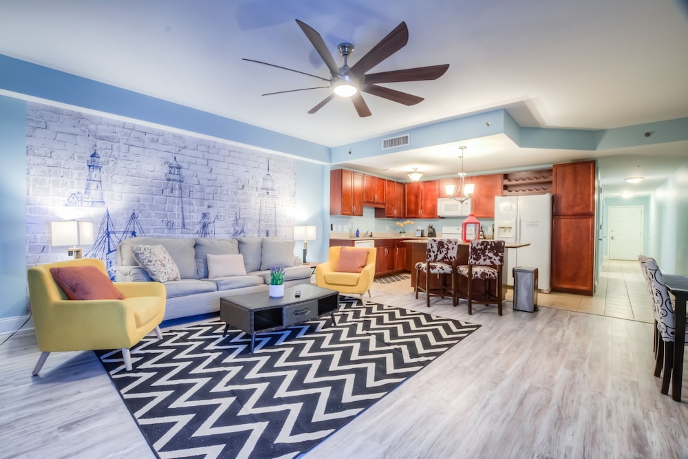 Laketown Wharf Resort by Aneliya's Rentals - photo 582
