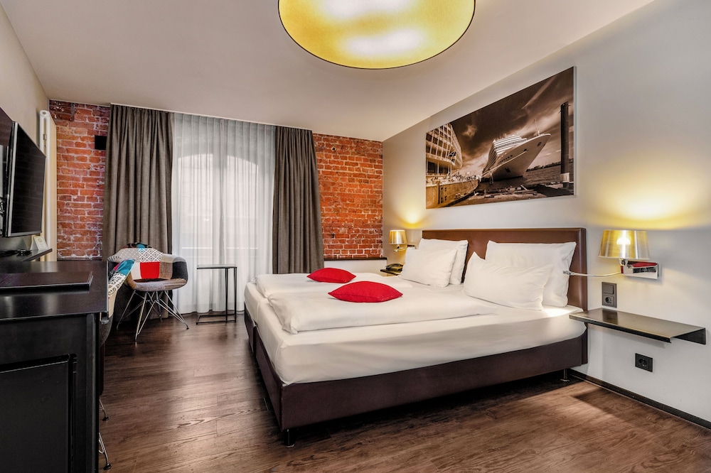 Hotel Volksschule — Hamburg — photo 4