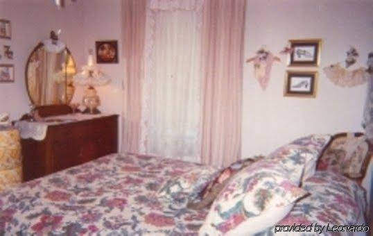 The Homespun Country Inn - featured photo