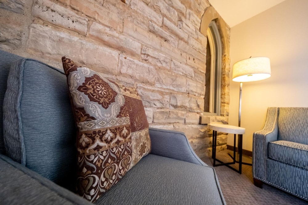 The Inn at Shattuck St. Mary's - photo 25