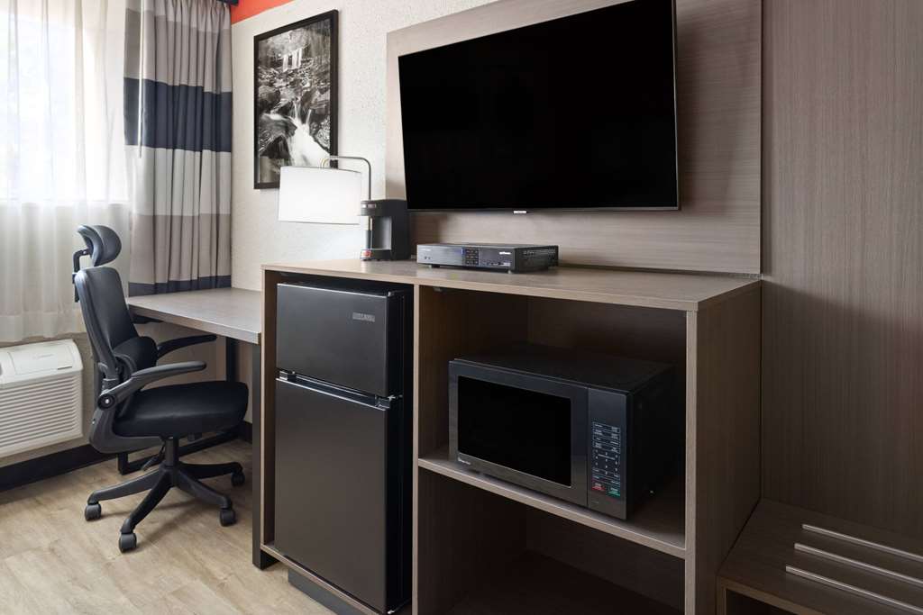 Ramada by Wyndham Parsippany - photo 24