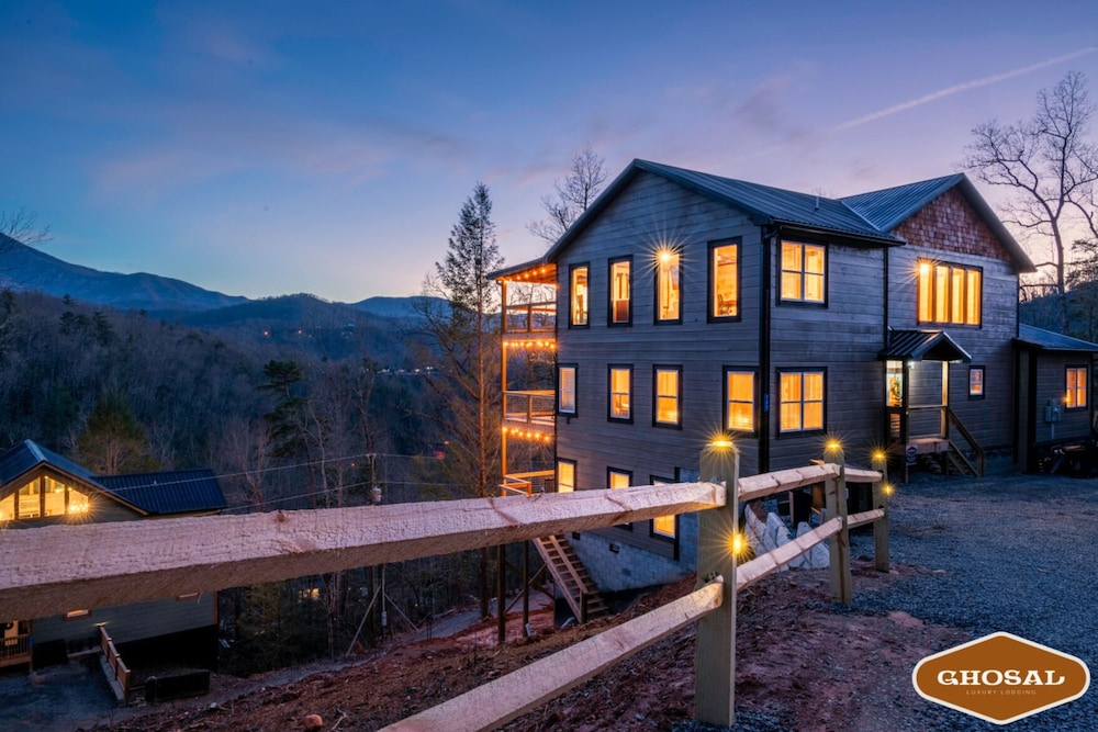 Hidden Gem Masterpiece By Ghosal Luxury Lodging - photo 69