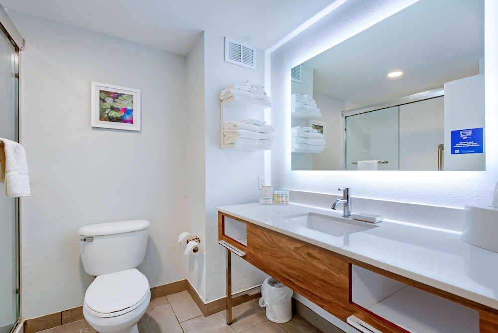 Hampton Inn Slidell - photo 19
