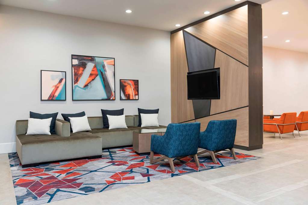 Sonesta Hotel Grand Rapids Airport - photo 3