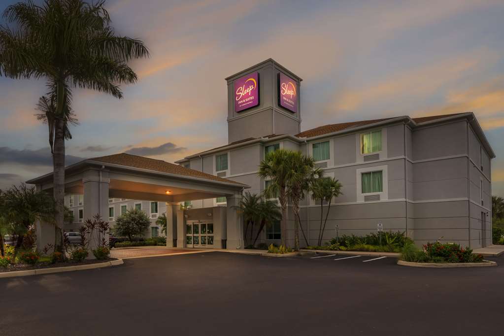Sleep Inn & Suites Port Charlotte Punta Gorda - photo 2