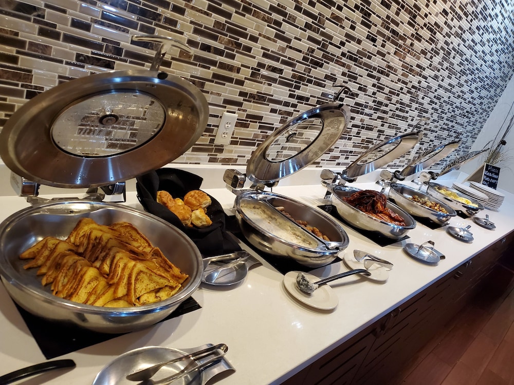 Crowne Plaza Springfield by IHG - photo 56