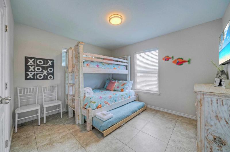 Reel Life Dreams by Avantstay Pool Near Beach - photo 72