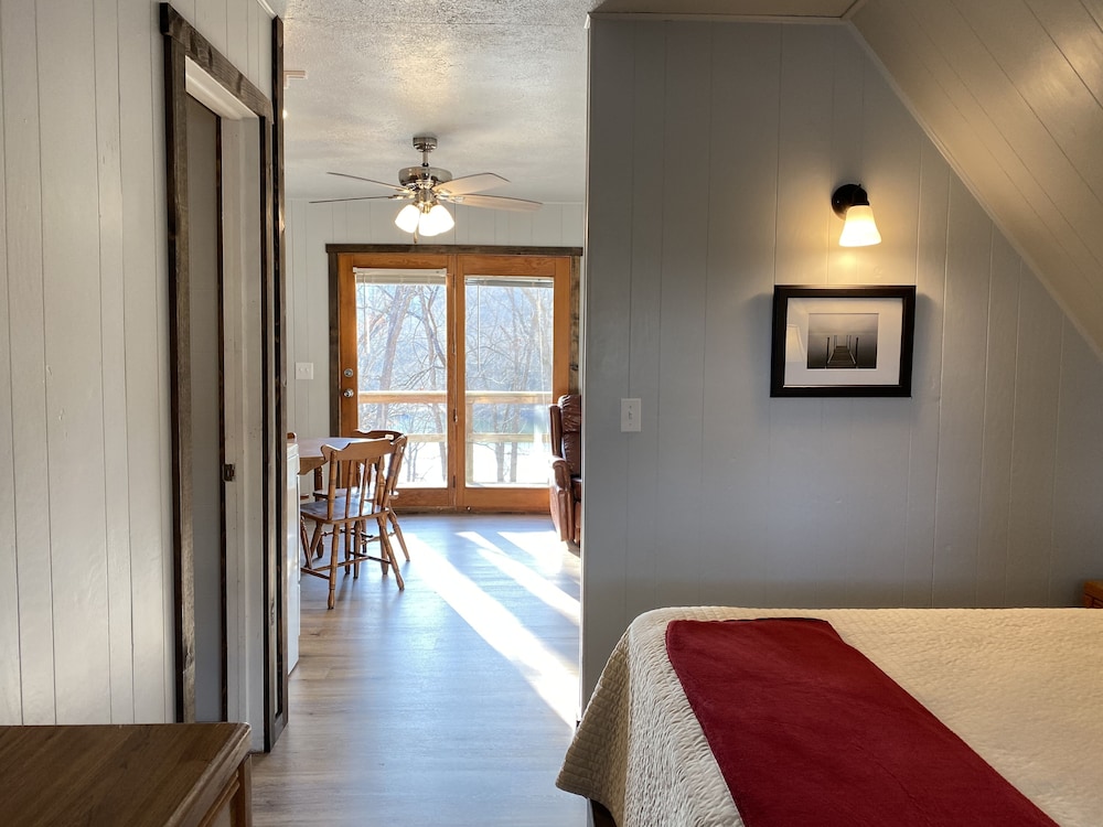 Calm Waters Cabin Resort - photo 67