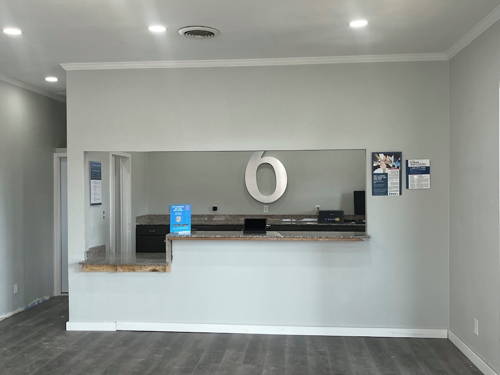 Motel6 Greenwood MS - photo 15
