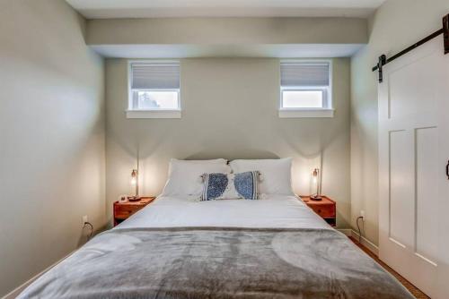 Ocean Overlook 3 Ensuite Bedrooms Game Lounge Pet Friendly & Family Ready — 4-Star Luxury Hotel in Depoe Bay, United States