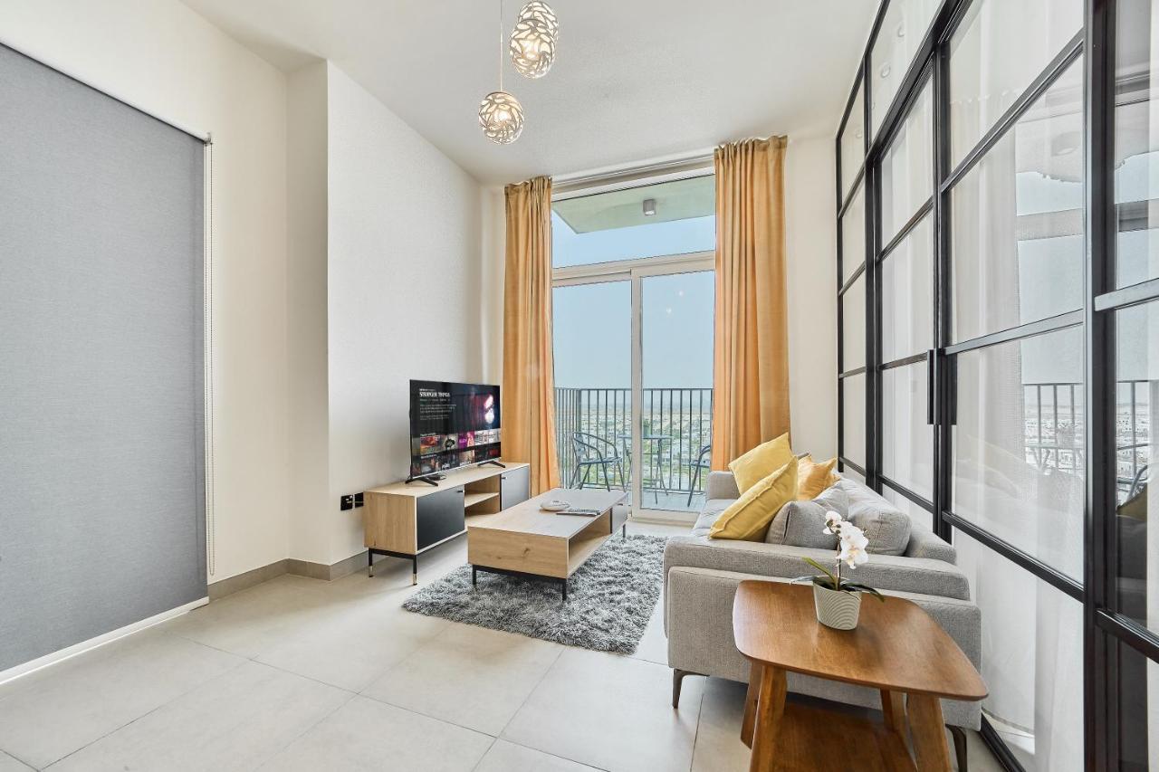 Bright & Trendy 2BR in Collective Dubai Hills — 4-Star Luxury Hotel in Dubai, United Arab Emirates