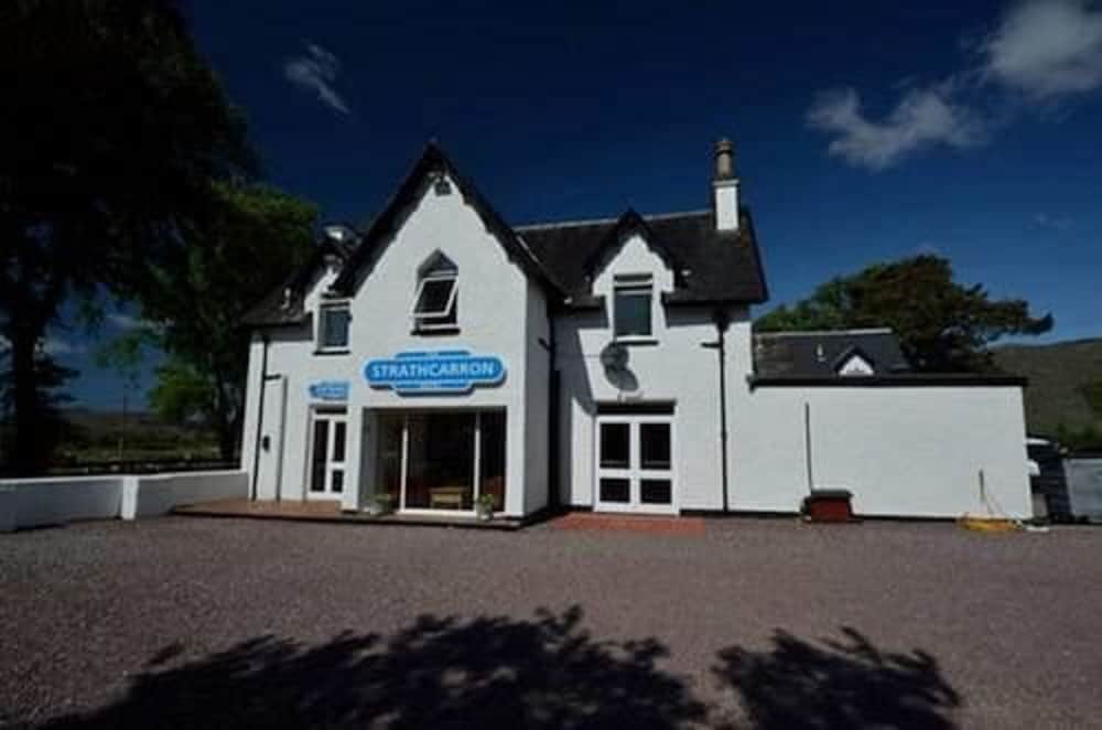 Strathcarron Hotel - carbon neutral hotel in Highland