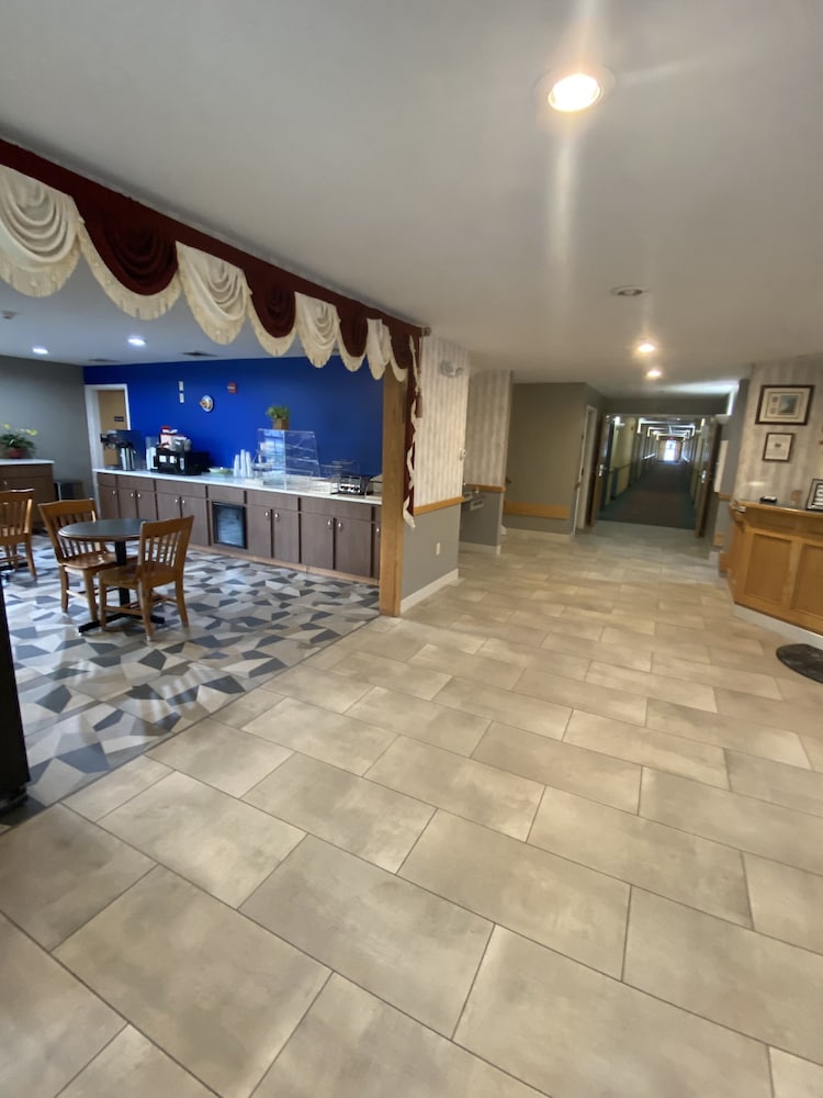 Coos Motor Inn - photo 6