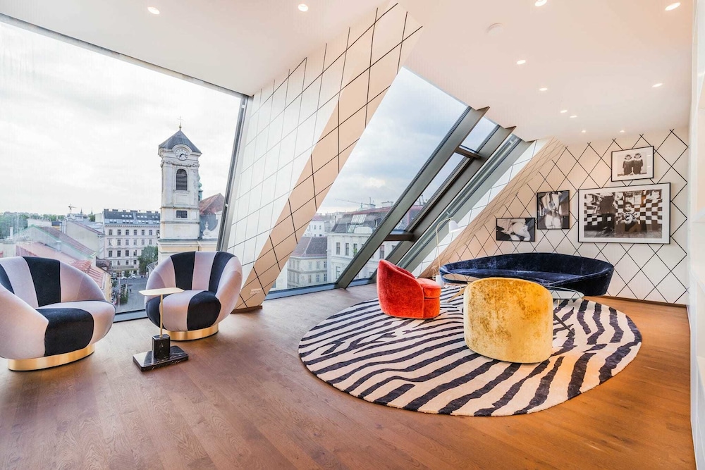 Luxury Residence near Parliament — 4-Star Luxury Hotel in Vienna, Austria