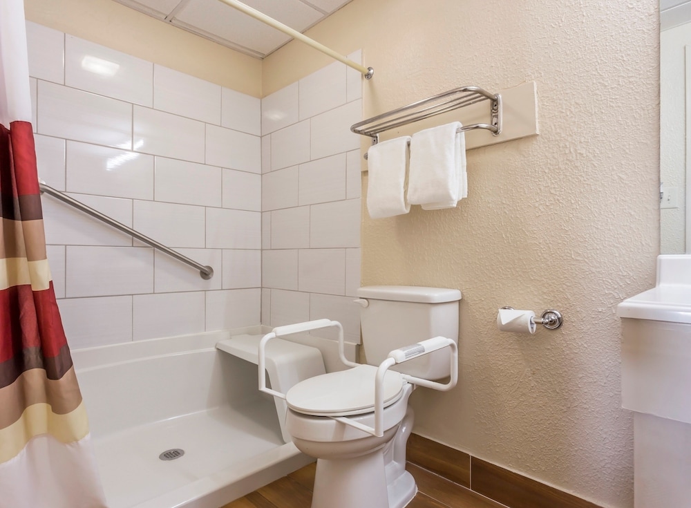Red Roof Inn Sumter - photo 16