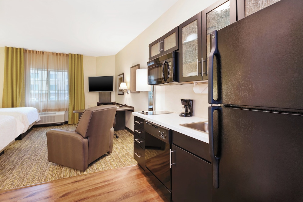 Candlewood Suites Morgantown Univ West Virginia By Ihg - photo 14