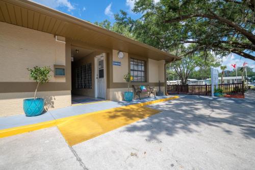 Water's Edge RV Resort - photo 14