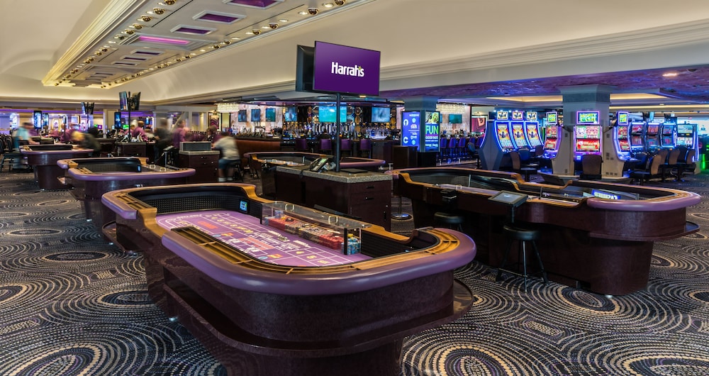 Harrah s Las Vegas A Caesars Rewards Destination - photo 60