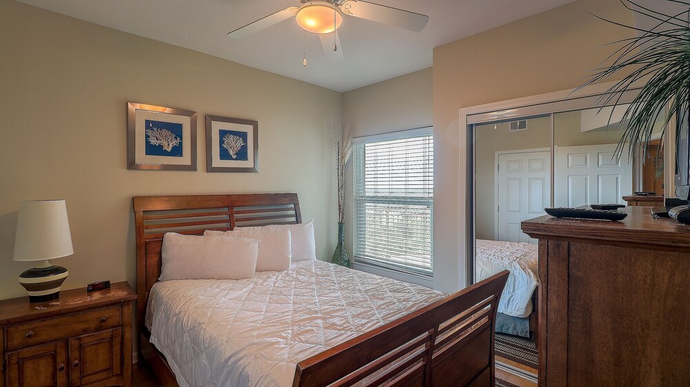 Legacy Towers Legacy II 305 - photo 21