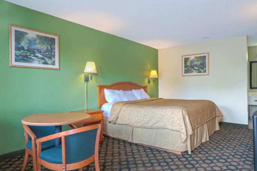 Economy Inn by OYO Ashburn I 75 - photo 7
