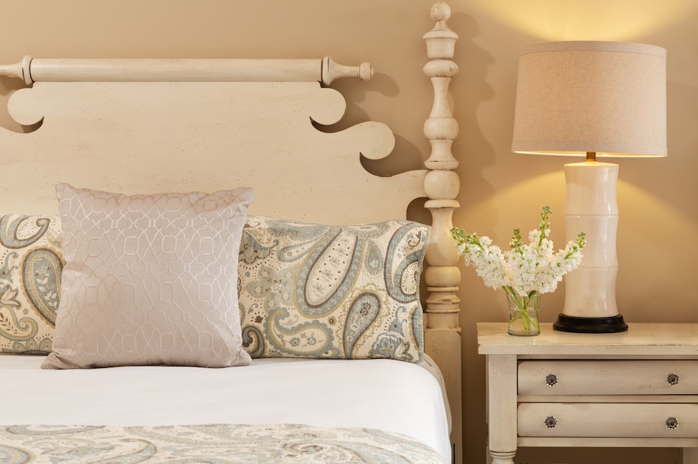 Refuge Inn - photo 12