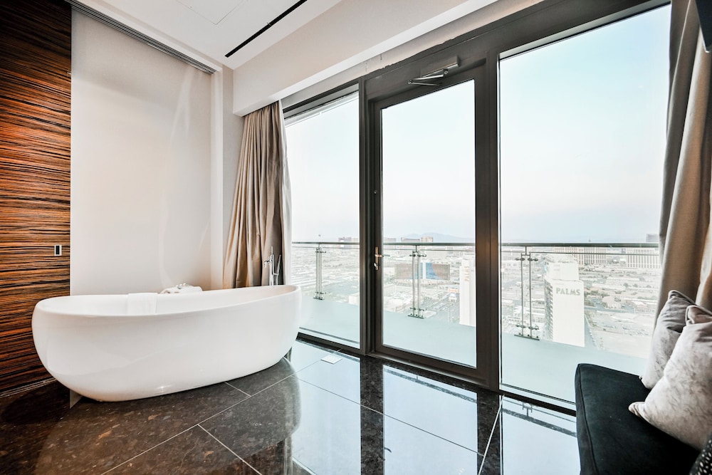 StripViewSuites at Palms Place Penthouses - photo 46