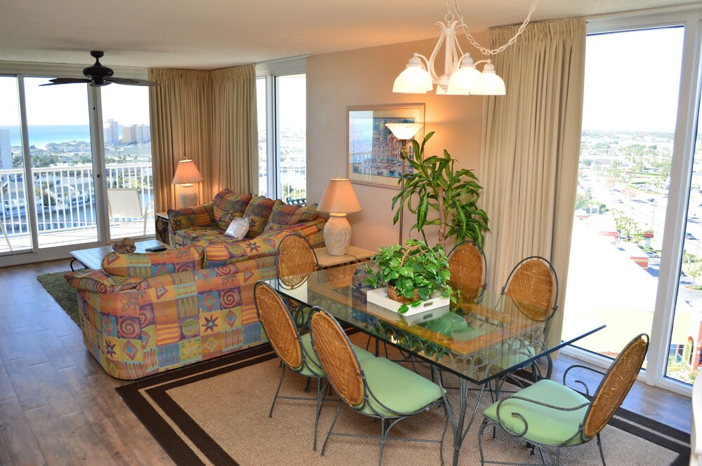 Pelican Beach Resort - photo 13