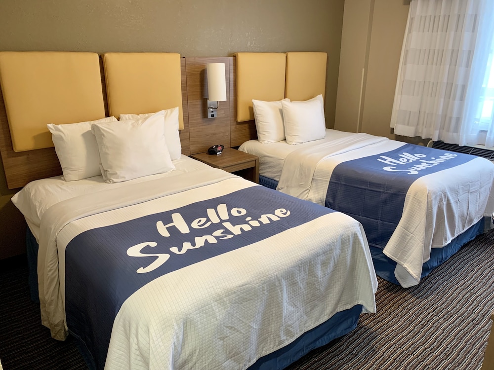 Days Inn by Wyndham Brooklyn Borough Park - photo 20