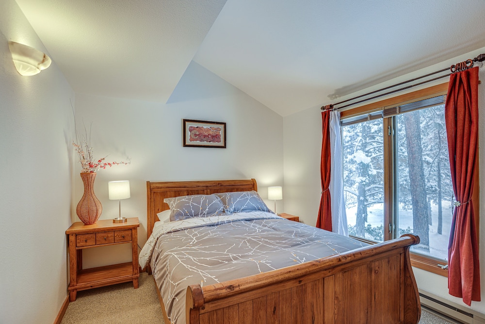 Mt Bachelor Village Resort Condo: 19 Mi to Skiing - photo 3