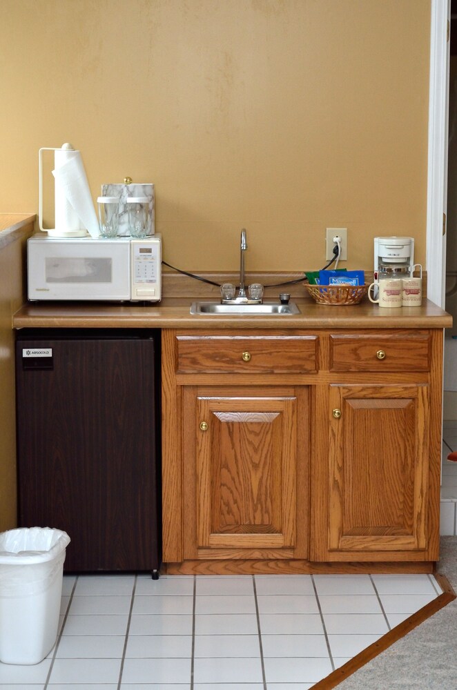 Four Seasons Country Inn - photo 16
