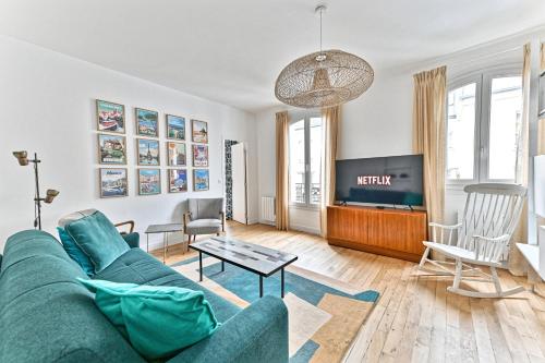 Sublime 2p a 15 Min du Centre de Paris. in Courbevoie, France