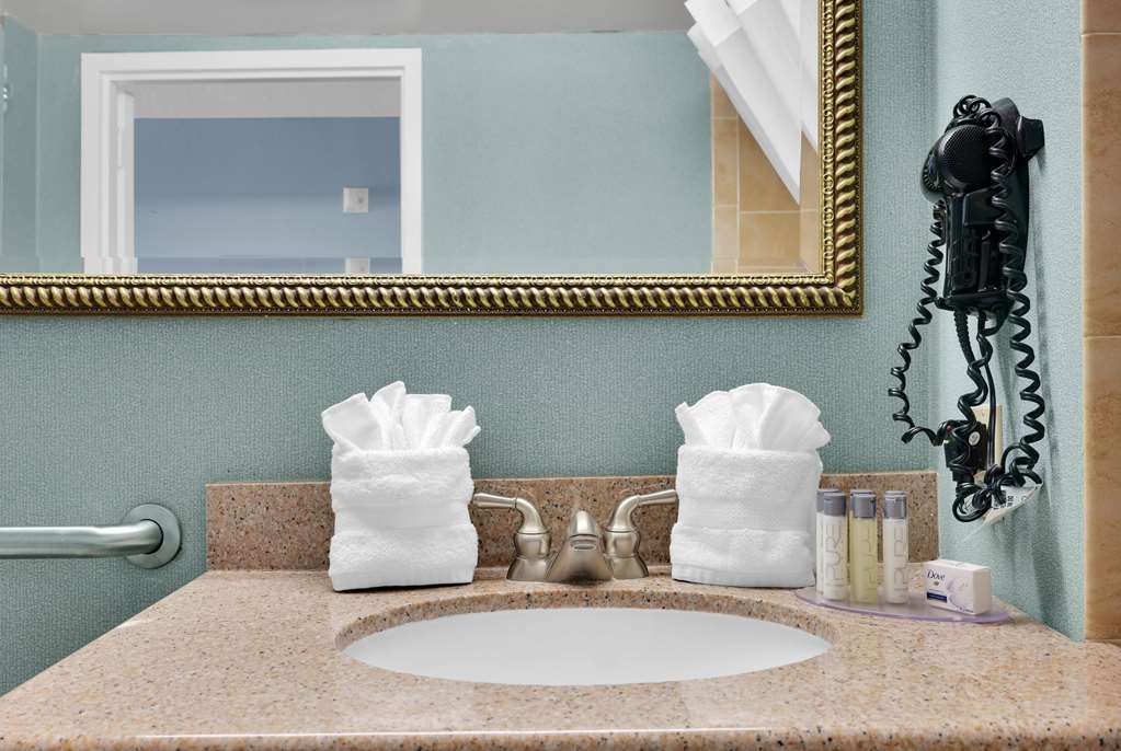 Ramada by Wyndham Jacksonville I 95 by Butler Blvd - photo 68