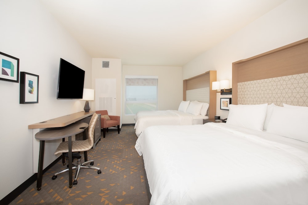 Holiday Inn Glendale Stadium & Ent Dist by IHG - photo 16