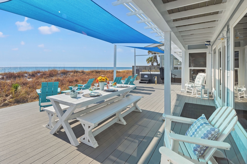 Luxury Gulf Front Property Directly on the Beach Sleeps 15 - photo 47