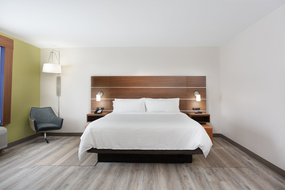 Holiday Inn Express Hotel & Suites Morehead Cty by IHG - photo 17