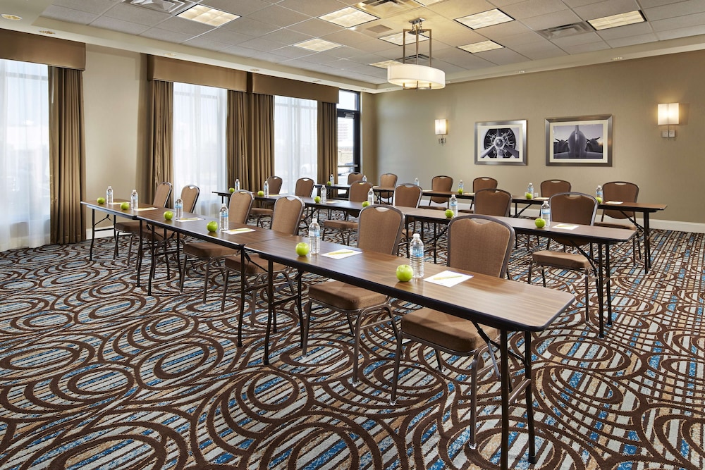 Hilton Garden Inn Los Angeles Redondo Beach - photo 27