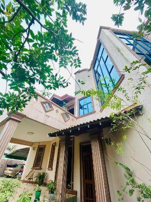 Hikka Paradise Guest House — 5-Star Luxury Hotel in Hikkaduwa, Sri Lanka