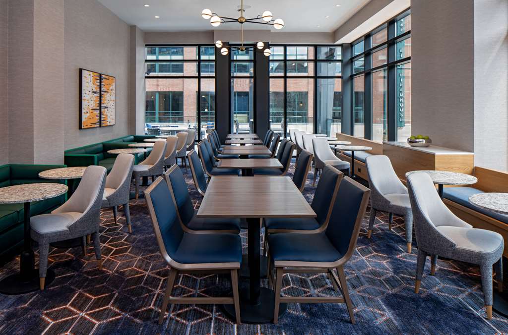 Hyatt House Indianapolis Downtown - photo 13